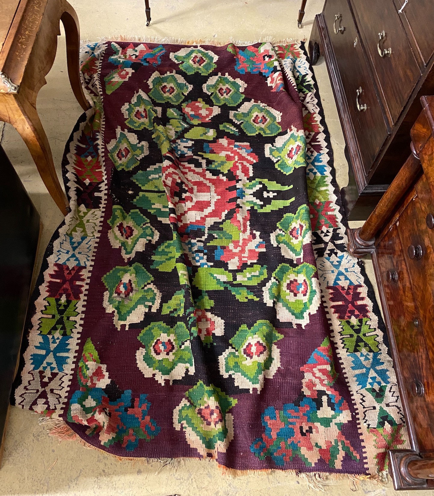 A Bess Arabian Kilim, 208 x 154cm